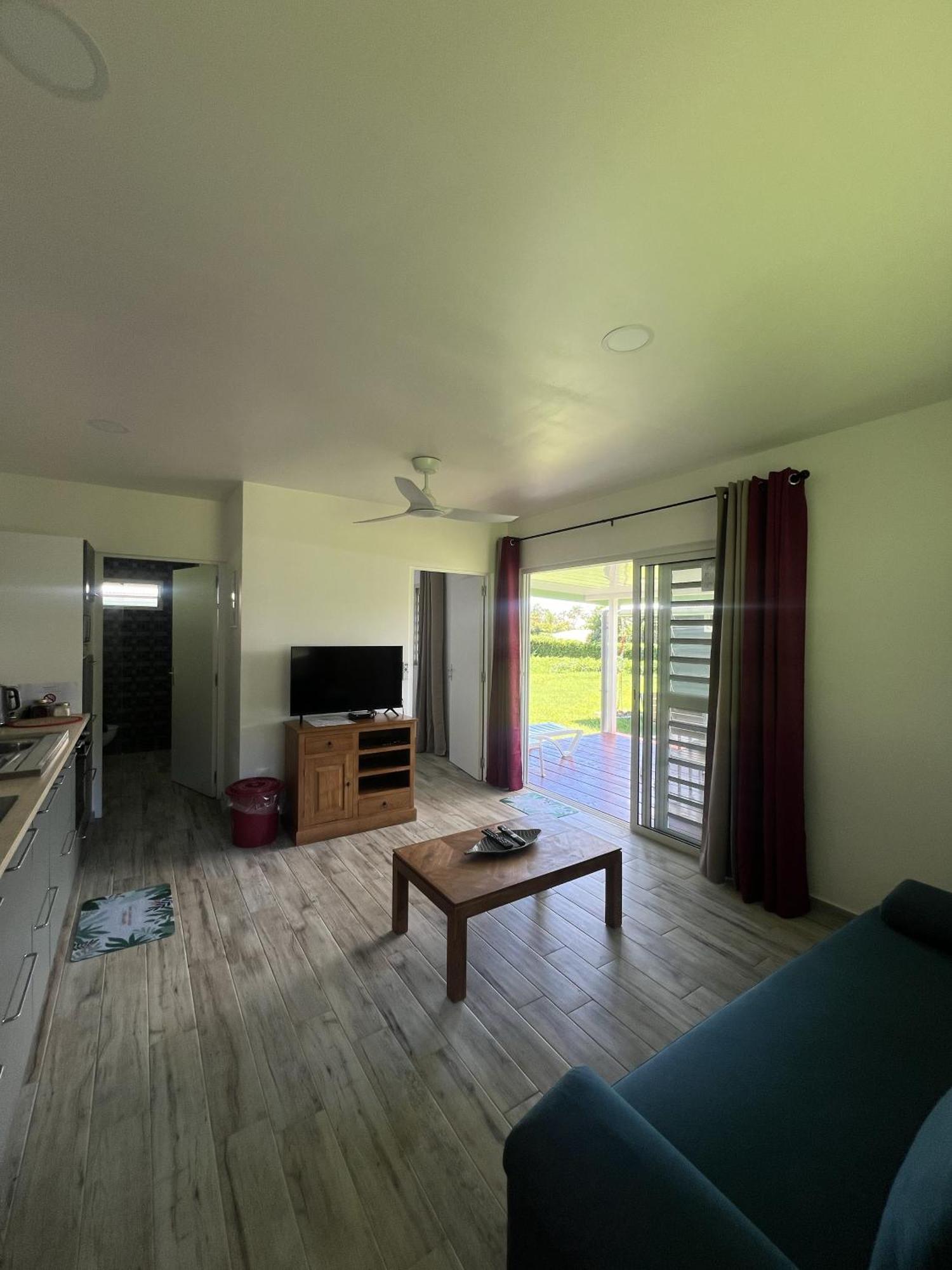 Apara Feti'A - Mirimiri Lodge Tevaitoa Ngoại thất bức ảnh